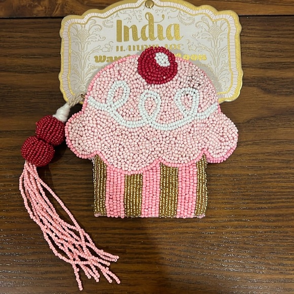 Wandering Moon | Cupcake🧁Beaded Wallet - Picture 1 of 8